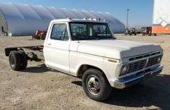 E-298 1974 Ford F350 Cab & Chassis