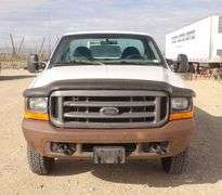 E-736  2001 Ford F-250 Pickup