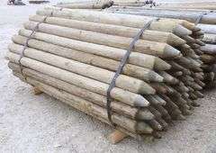 E-606 Wooden Fence Posts