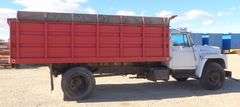 E-1062 1977 IH Loadstar 1600 Dump Truck