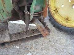 E-1051 1951 John Deere G Tractor