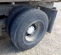 E-131 1986 Ford 8000 Commodity Truck