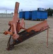 E-139 3-Point Ditcher