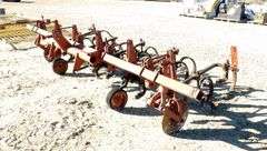 E-1093  International 3-Point Cultivator