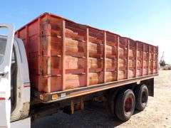 E-1061 1981 Chevy Dump Truck