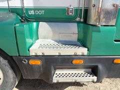 E-388  1990 Kenworth T600 Truck Tractor