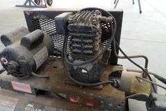 E-869 Air Compressor