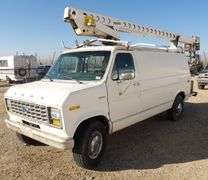 E-296 1990 Ford F350 Econoline Van
