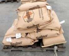 E-448 Linder Pig Show Feed