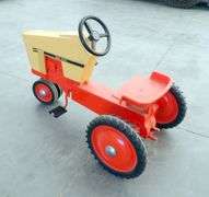 E-1120  Case Pedal Tractor