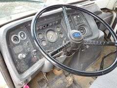 E-131 1986 Ford 8000 Commodity Truck
