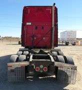 E-707 2010 Freightliner Cascadia Truck Tractor