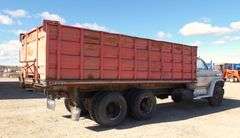 E-1061 1981 Chevy Dump Truck