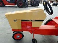 E-1120  Case Pedal Tractor