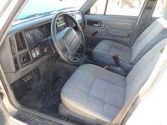 E-1129 1995 Jeep Cherokee