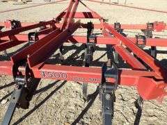 E-106 Case 4500 Vibra Shank 3-Point