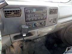 E-736  2001 Ford F-250 Pickup