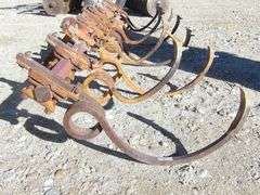 E-1037  3-Point Chisel Plow