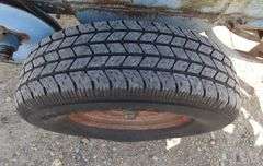 E-909  Ford 530 Baler