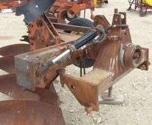 E-704  IH 4 Bottom Roll Over Plow