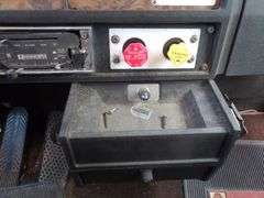 E-388  1990 Kenworth T600 Truck Tractor