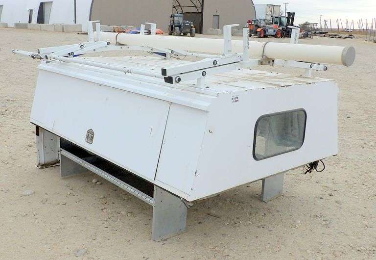 E-1370 Utility Service Bed