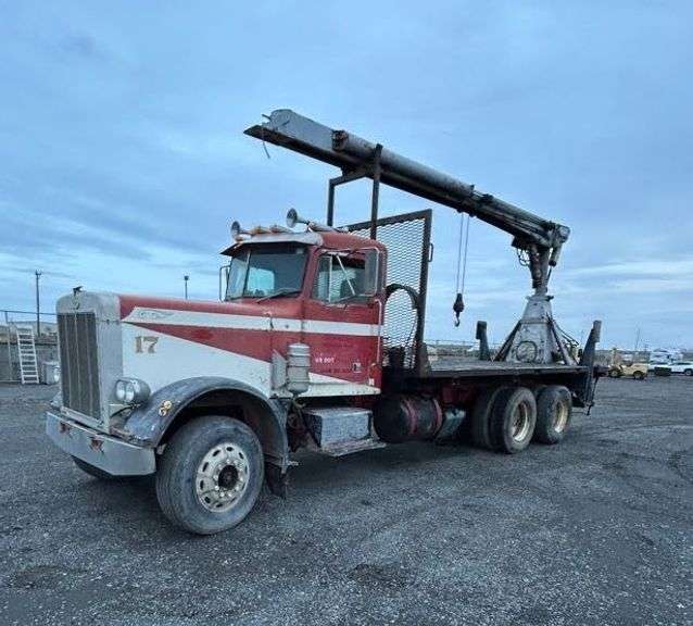 R-364 1973 Peterbilt Crane Truck