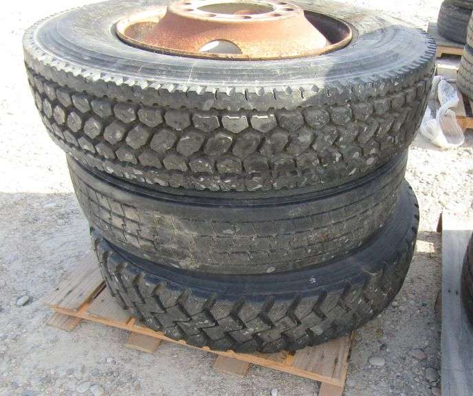 E-1300  Tires & Wheels