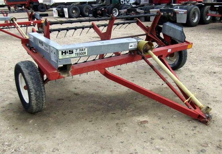 E-1365 H&S 7' Hay Tedder