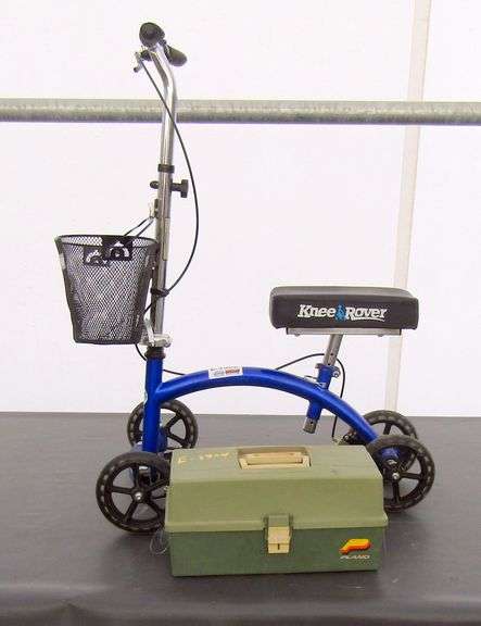 E-1302  Scooter / Tackle Box