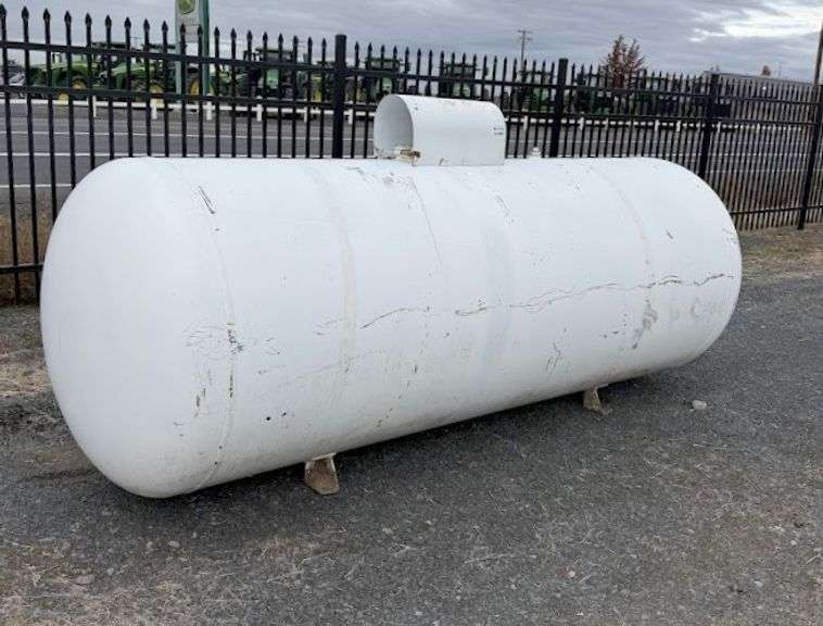 R-115 1000 Gallon Propane Tank