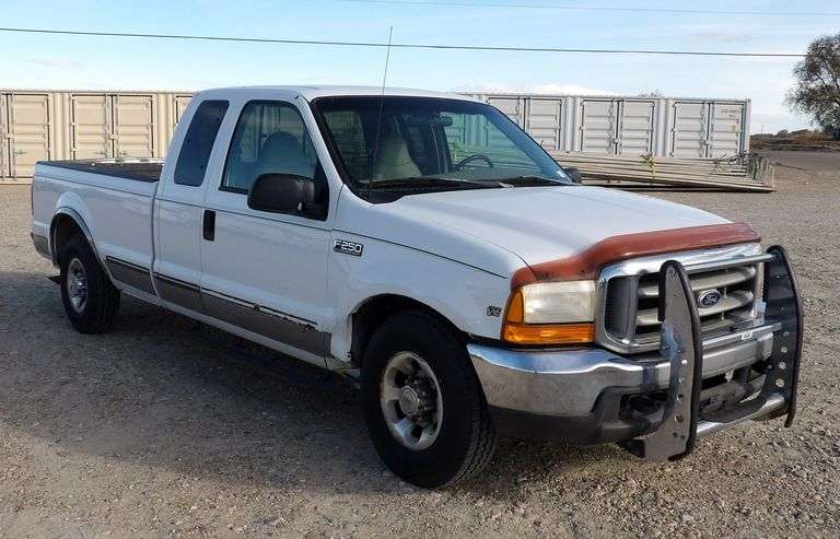 E-1450 1999 Ford F-250 Extended Cab Pickup