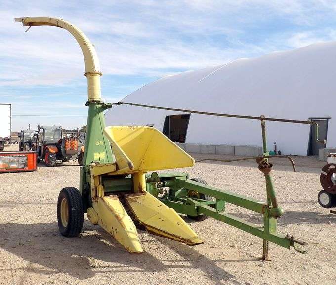 E-1276 John Deere Model 34 Corn Chopper