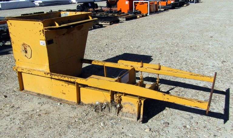 E-932 Curbing Attachment