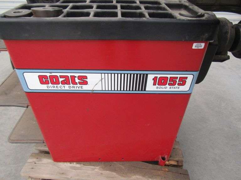 E-1472 Coats 1055 Wheel Balancer