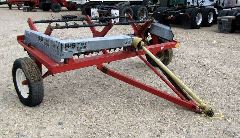 E-1366 H&S 7' Hay Tedder