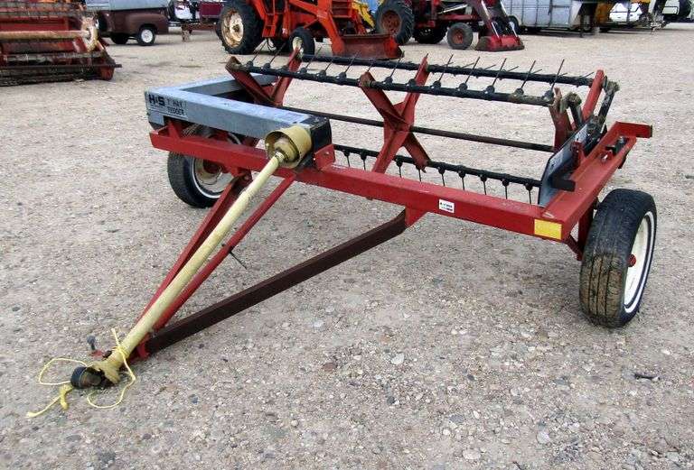 E-1366 H&S 7' Hay Tedder