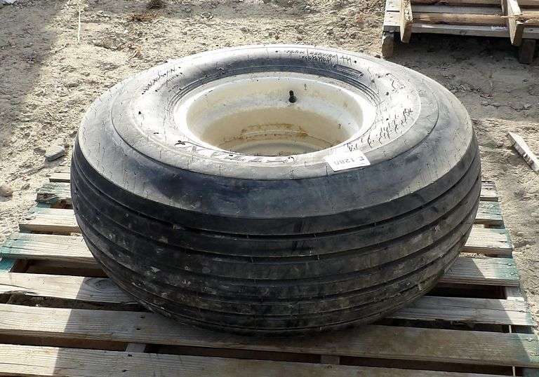 E-1280  Implement Tire & Wheel