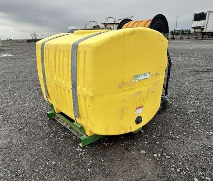 R-343 Schaben Tank Sprayer W/ gas engine