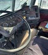 R-261 1996 Freightliner 120 FLD Truck Tractor