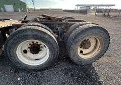 R-261 1996 Freightliner 120 FLD Truck Tractor