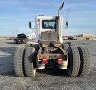 R-261 1996 Freightliner 120 FLD Truck Tractor