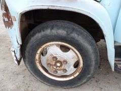 E-1332 1968 International 1600 Dump Truck