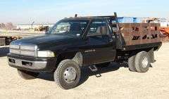E-1438 2001 Dodge Ram 3500 Flatbed Pickup
