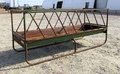 E-1255 Livestock Feeder