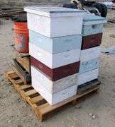E-1410 Bee Boxes