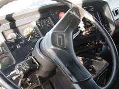 E-1271 1995 Volvo Semi Truck