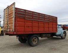 E-1332 1968 International 1600 Dump Truck