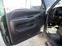 E-1438 2001 Dodge Ram 3500 Flatbed Pickup