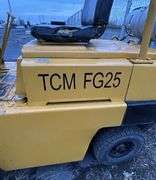R-365 TCM F25 Fork lift